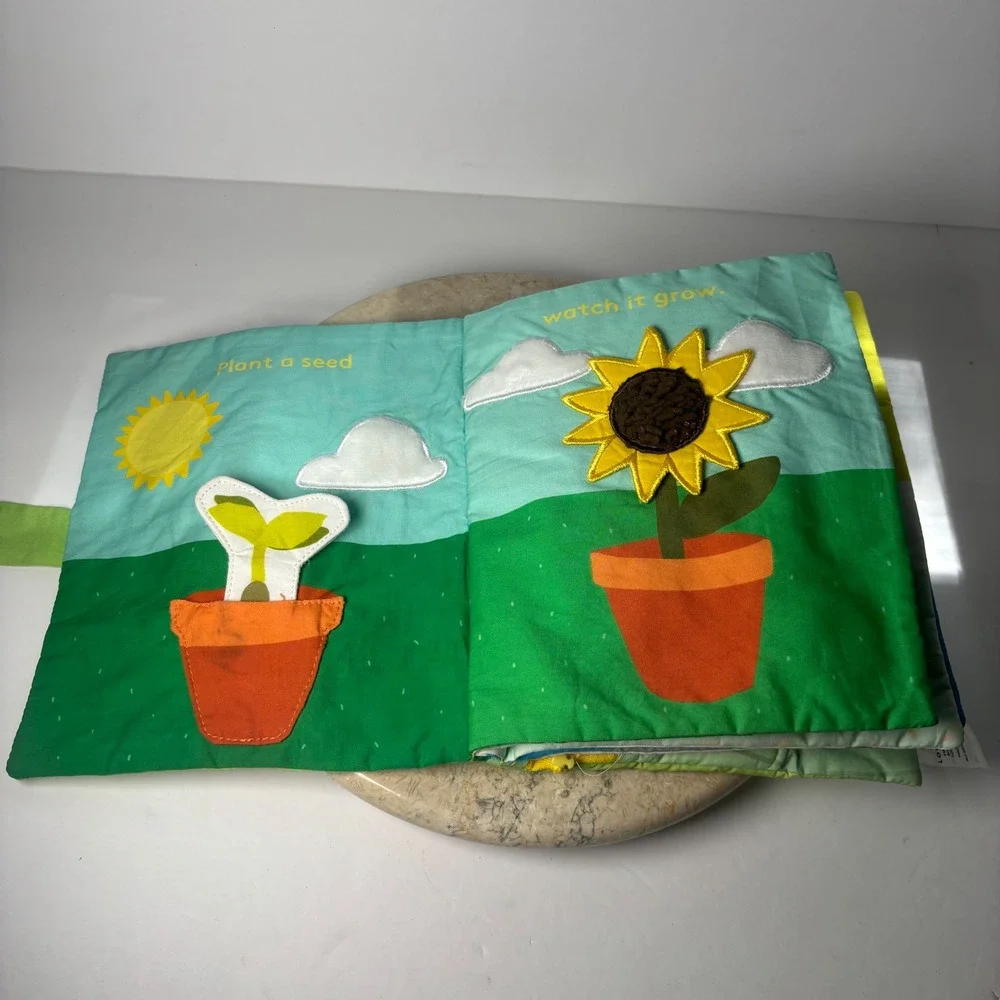 READ Lovevery Soft Cloth Book Green Plant a Seed Watch it Grow Organic Cotton‎